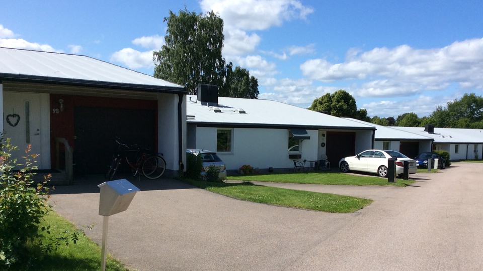 Grupphusen, vy från gata.