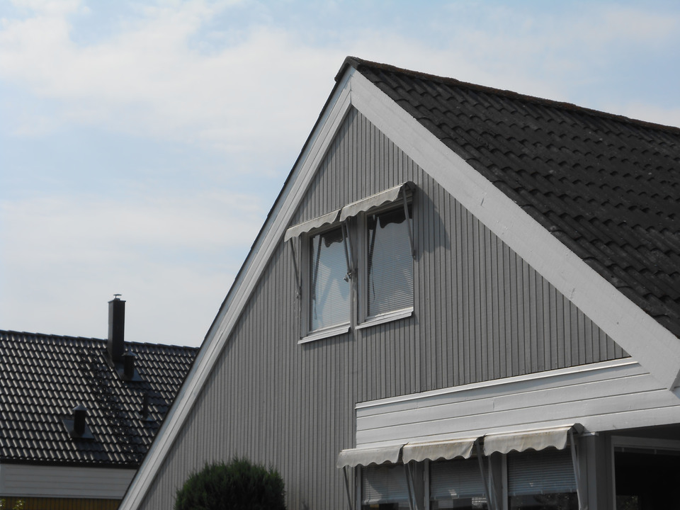 Det är unikt för Växjö att många hus saknar gavelsprång.